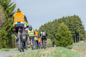 TOUR photo 1 Cyclistes sur le Ravel à Sourbrodt direct.Monschau